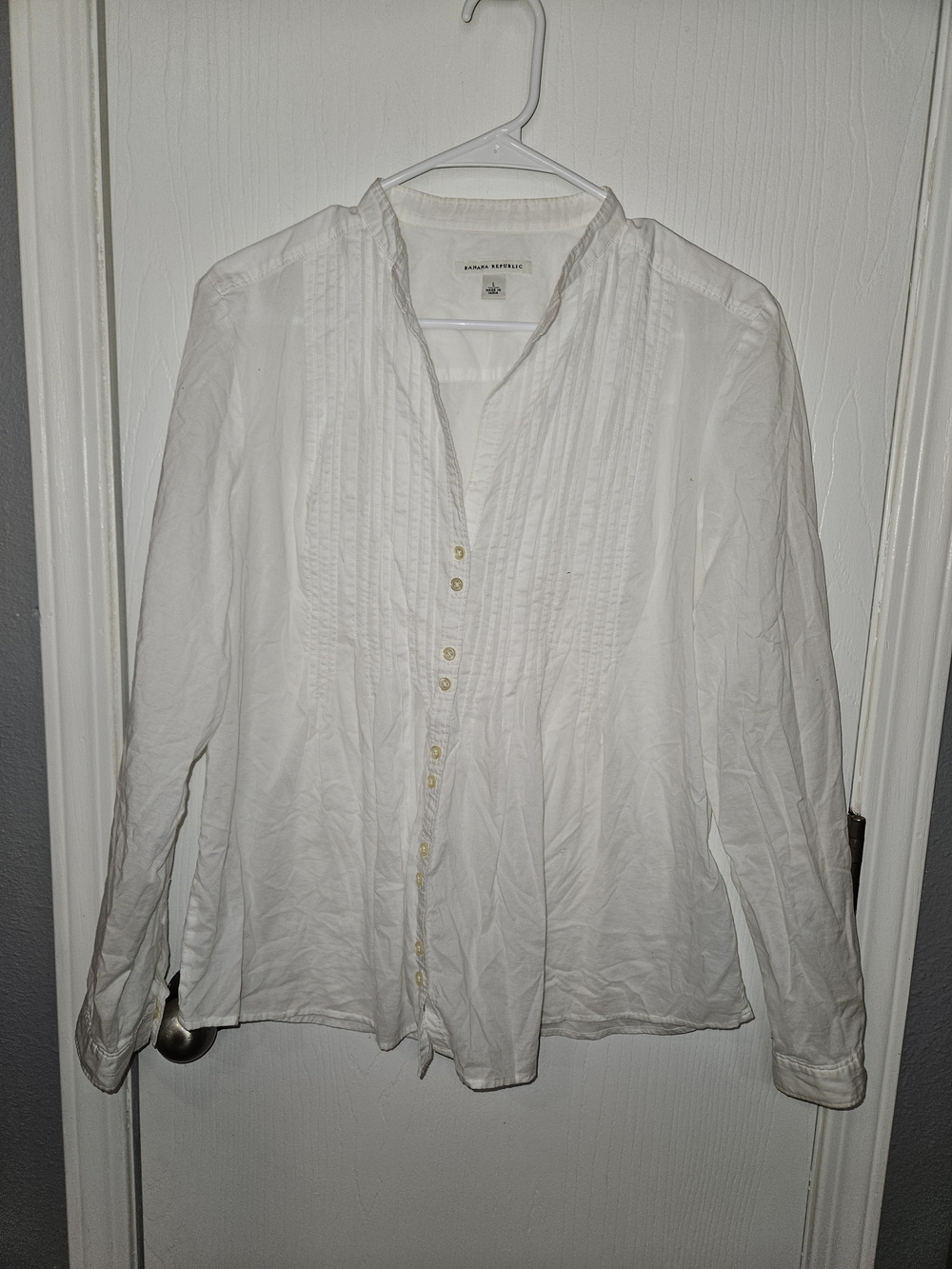 Banana Republic White Pintuck Button-Up Blouse